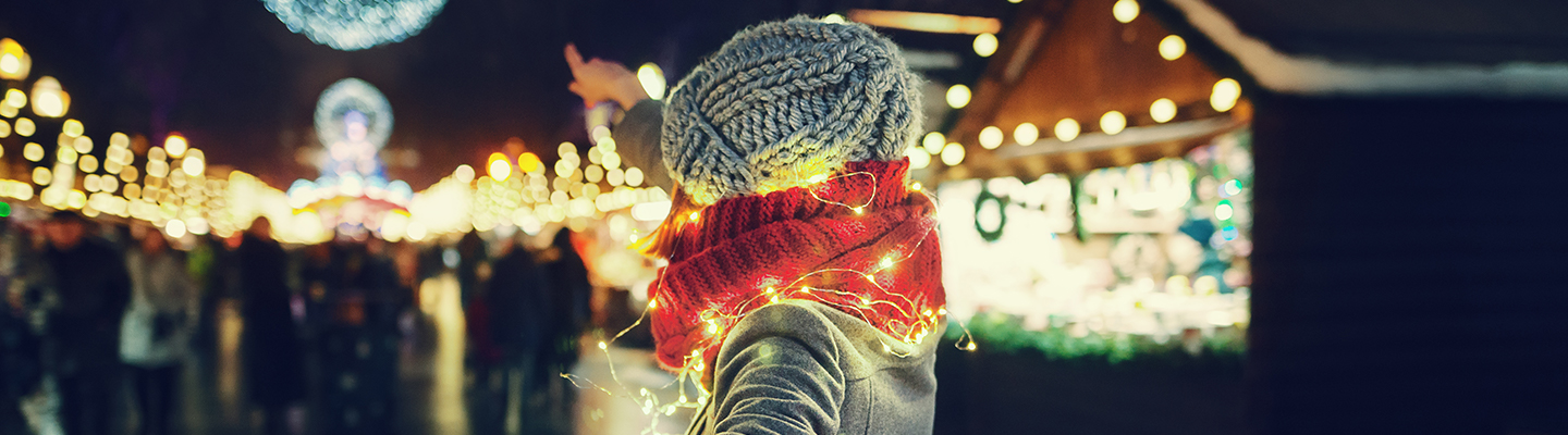 girl christmas market